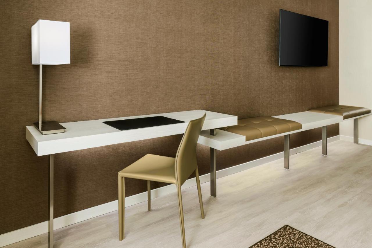 Ac Hotel By Marriott Portland Beaverton Εξωτερικό φωτογραφία
