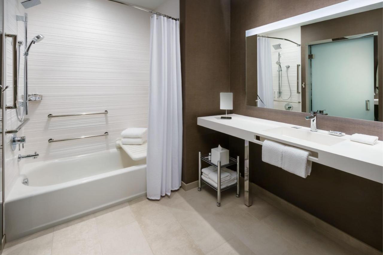 Ac Hotel By Marriott Portland Beaverton Εξωτερικό φωτογραφία